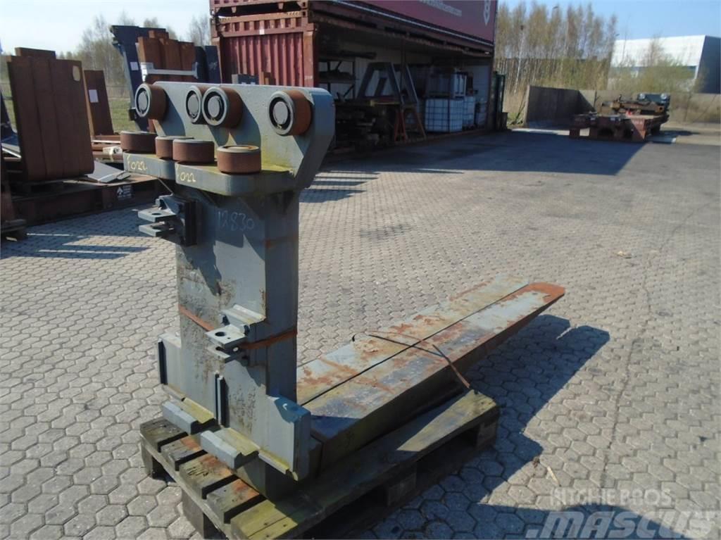  FORK Fitted with Rolls, Kissing 28.000kg@1200mm // Forche