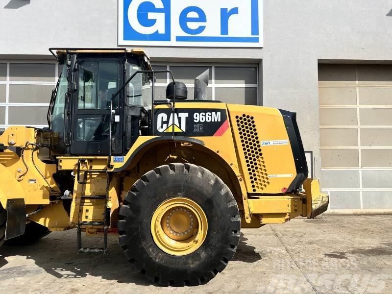 CAT 966 M-XE Pale gommate