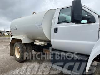 Ford F750 Autocisterne