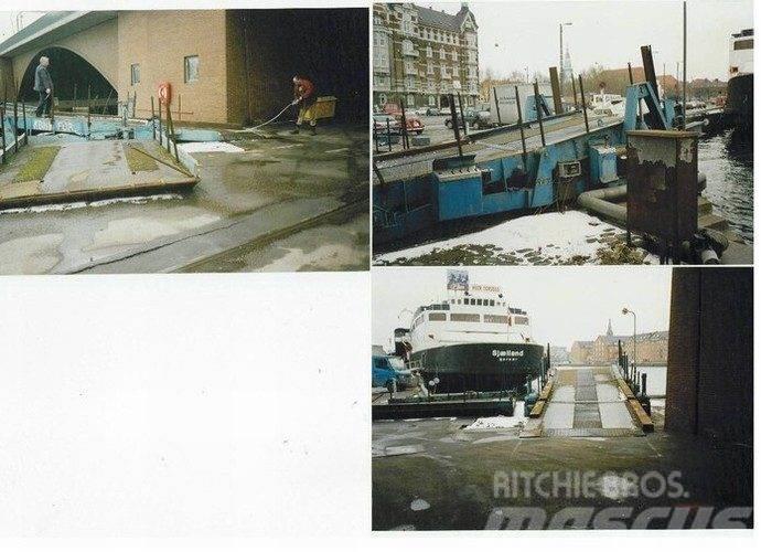  Færgerampe, lille - ca. 14 m total længde - 1 stk Barche da lavoro, chiatte e pontoni