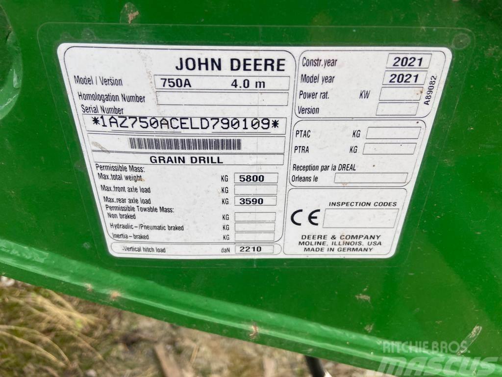 John Deere 750A Perforatrici