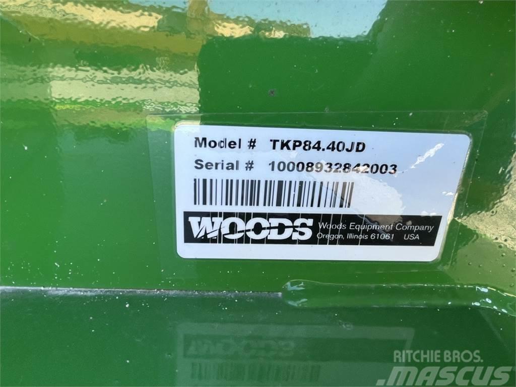 Woods TKP84.40 Trattorini tagliaerba