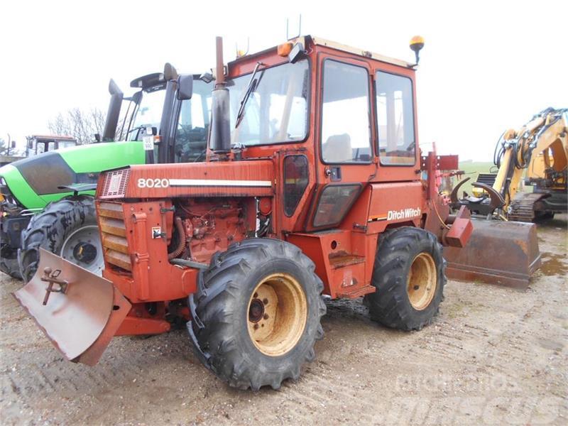Ditch Witch 8020 Scavafossi