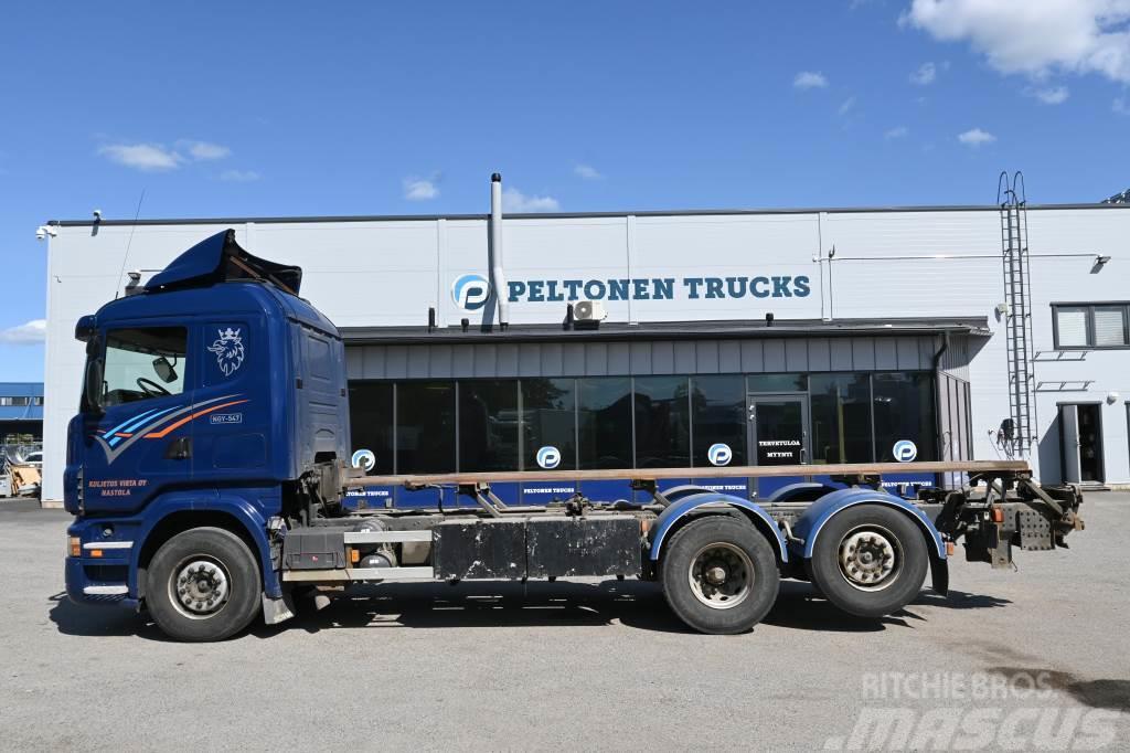 Scania R420 6x2 Tasonostolaite Camion portacontainer