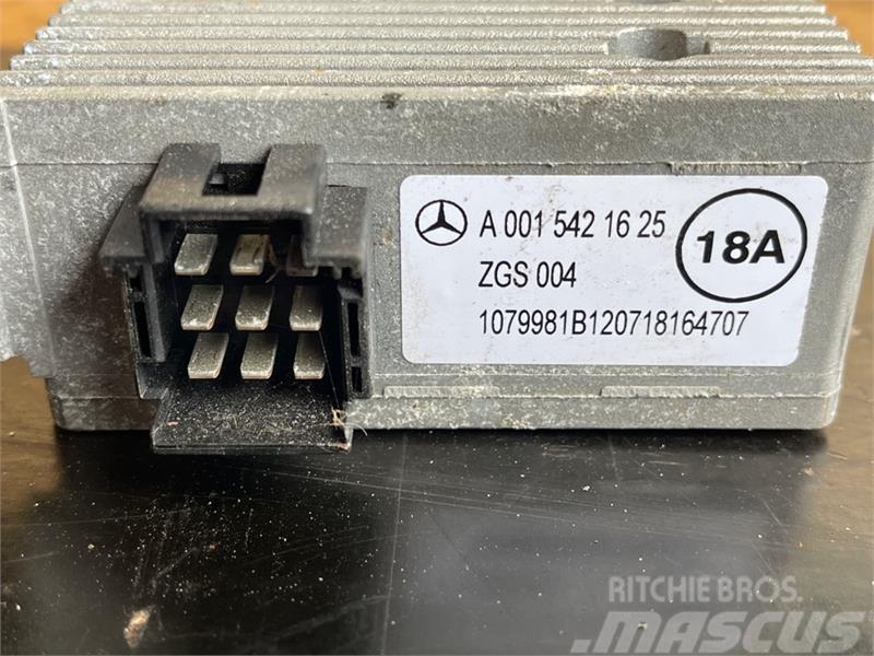 Mercedes-Benz MERCEDES ECU ZGS 004 A0015421626 Componenti elettroniche