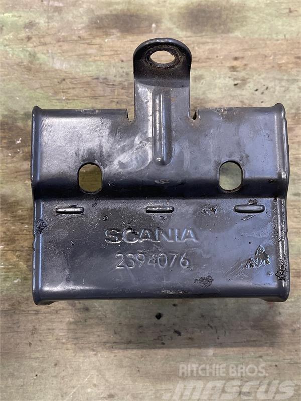 Scania SCANIA BRACKET 2394076 Freni
