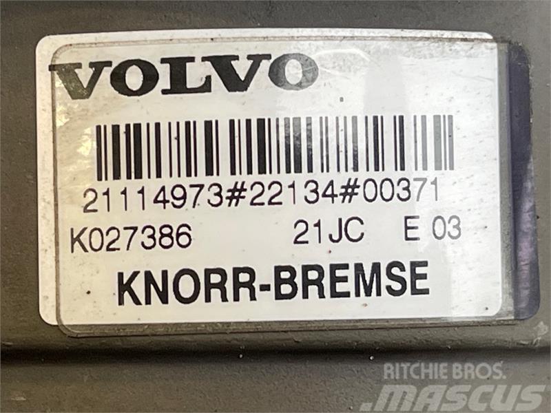 Volvo  FOOT BRAKE MODULE 21114973 Radiatori