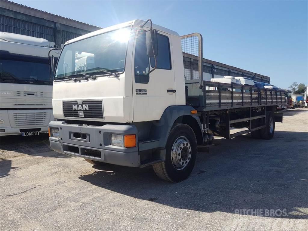MAN 18.264 TOP TRUCK - LONG FLAT BED Camion altro