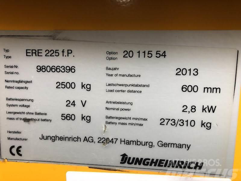 Jungheinrich ERE 225 Transpallet manuale