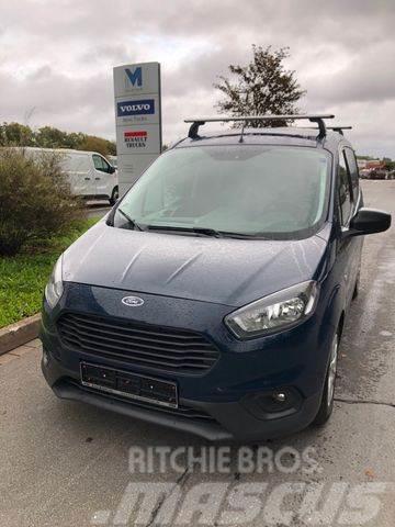 Ford Transit Courier Trend Furgone chiuso