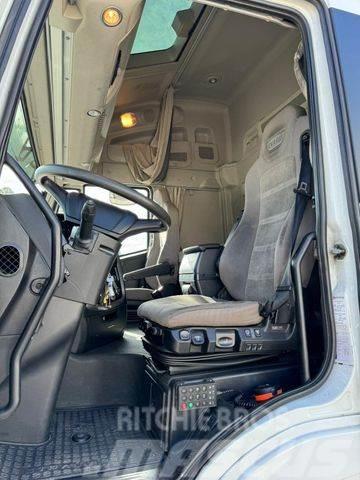 Iveco AS260S42Y/FP Motrici centinate
