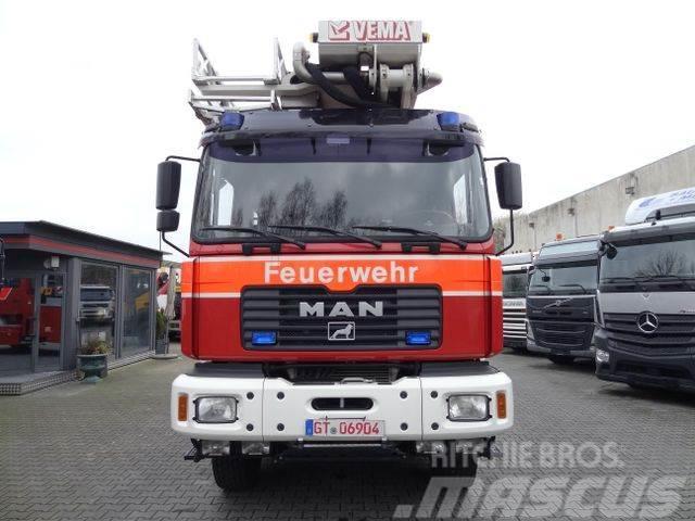 MAN FE410 6X6/ Vema Lift 32 Meter/ Feuerwehr Piattaforme autocarrate