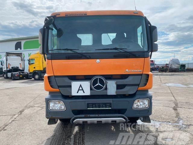 Mercedes-Benz ACTROS 2541 L for containers EURO 5 vin 036 Camion con gancio di sollevamento