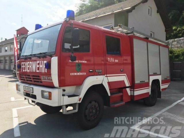 Steyr 13S23 4x4 Feuerwehr 2000 liter Fire Camion altro