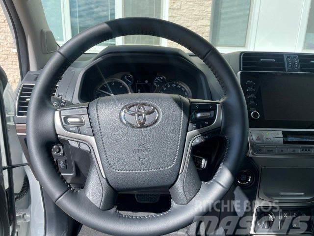 Toyota Land Cruiser 2.8 D-4D Automatik vin 055 Pick up/Fiancata ribaltabile