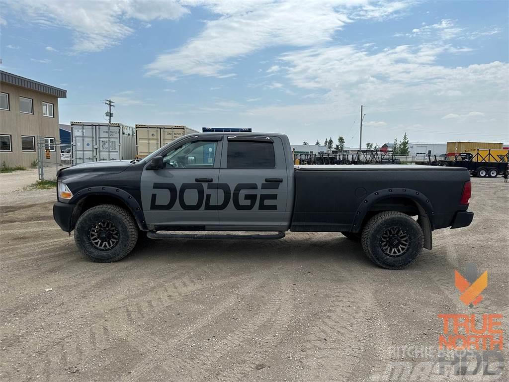 Dodge Ram 2500 Camion con sponde ribaltabili