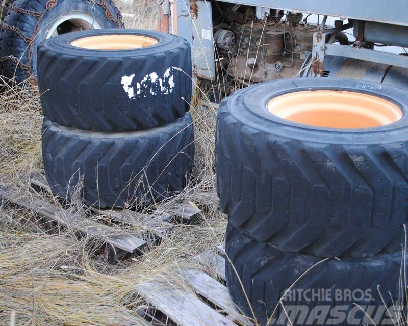  Unmarked Solid Skid Steer Wheels Pneumatici, ruote e cerchioni