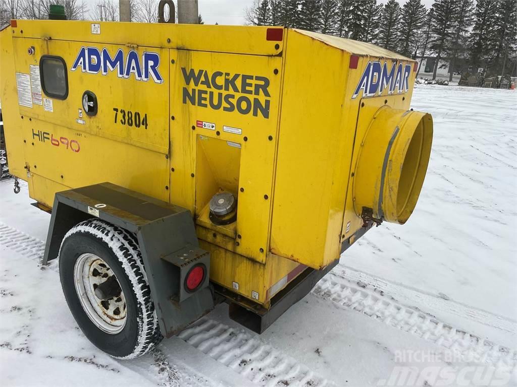 Wacker Neuson HIF690 Termocontainer per asfalto