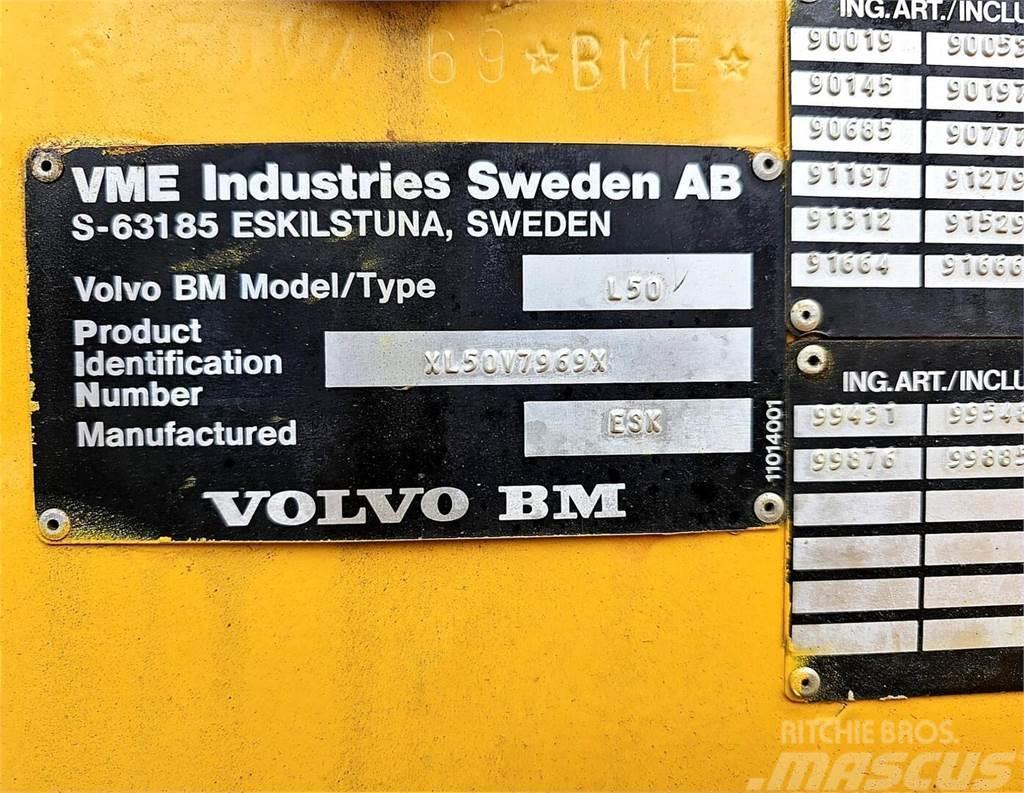 Volvo BM L50 Pale gommate