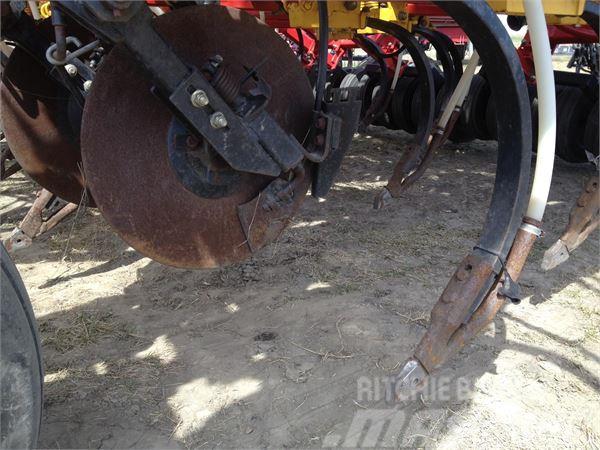 Bourgault 5710 Perforatrici