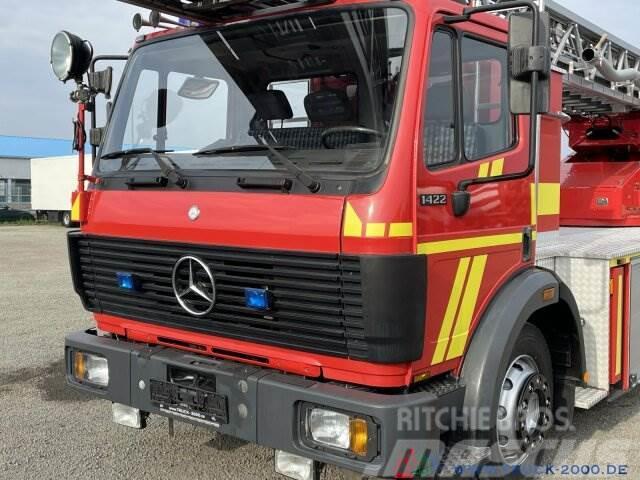 Mercedes-Benz 1422 Metz Feuerwehr Leiter 30 m. nur 31.361 Km. Camion altro