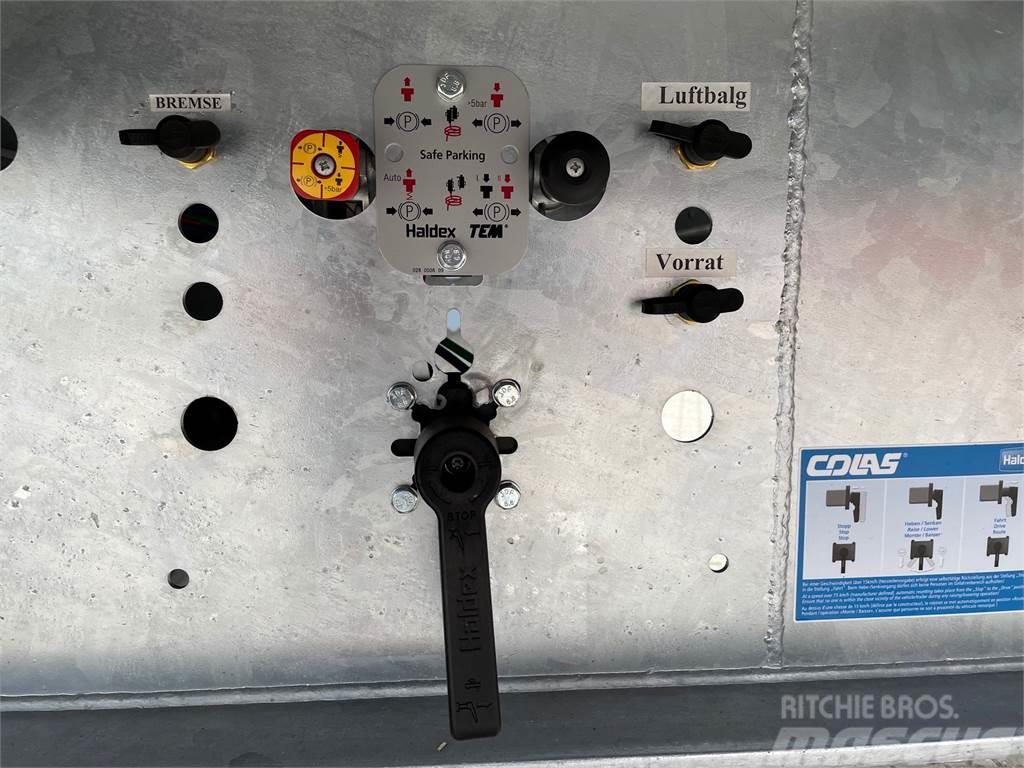 Hangler 3-aks gardintrailer Zepro lift + hævetag Semirimorchi tautliner