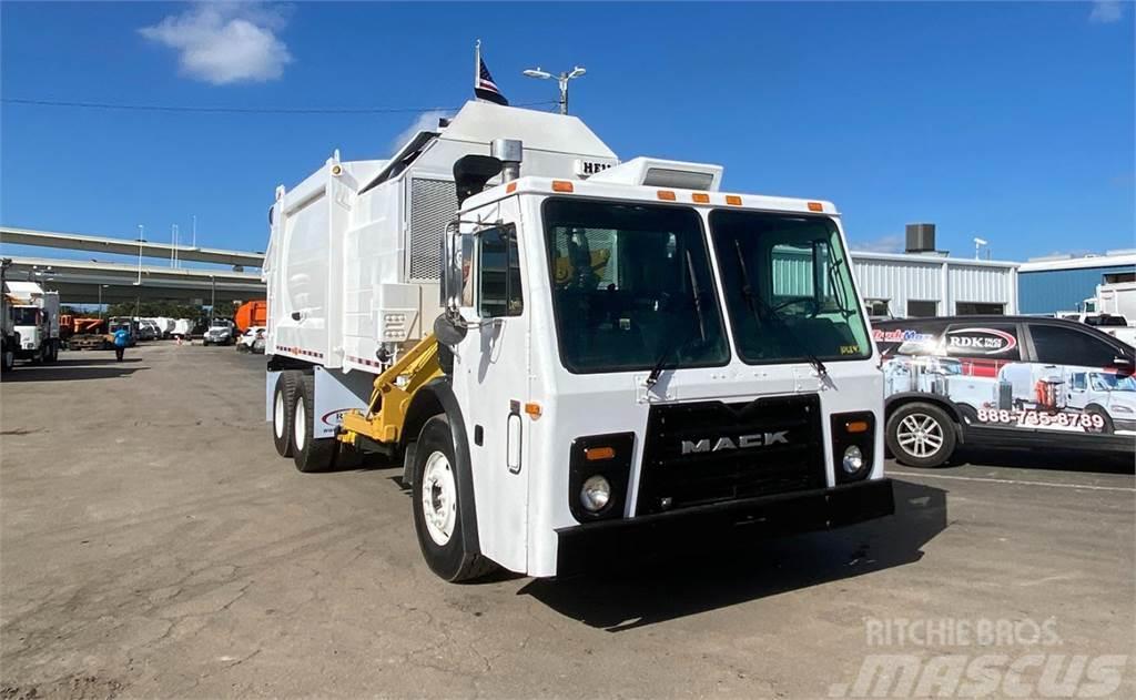 Mack LEU613 Camion dei rifiuti