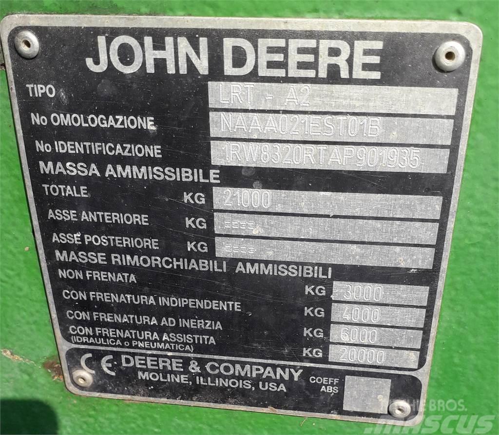 John Deere 8320 RT Trattori