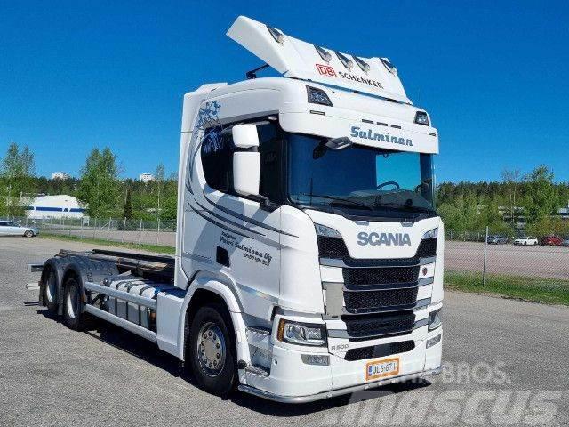 Scania R 500 B6x2NB Camion portacontainer