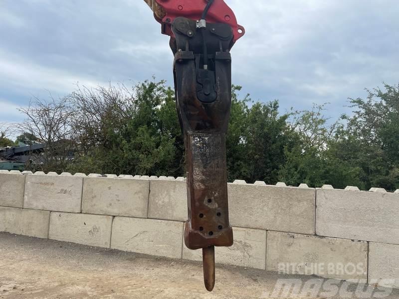 CAT Hydraulic Breaker To Suit 18 - 26 Ton Excavator Martelli - frantumatori