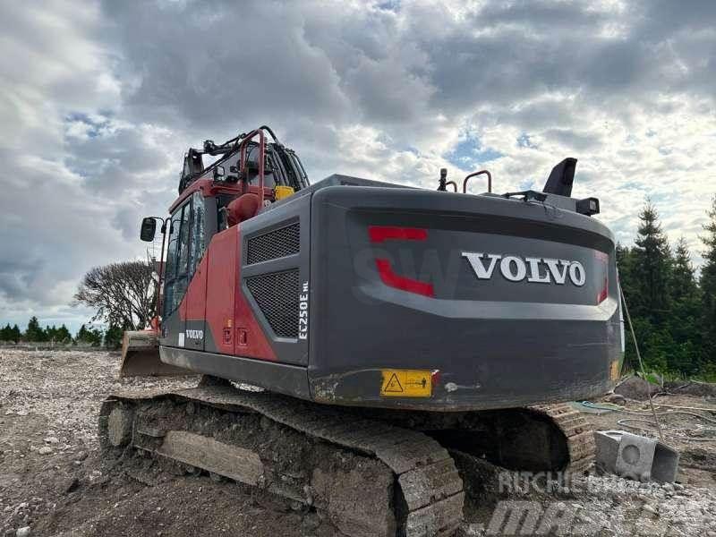 Volvo EC250ENL Escavatori cingolati