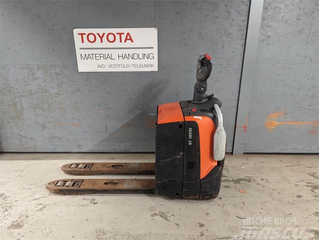 Toyota LPE200B Carrelli elevatori bassi a piattaforma