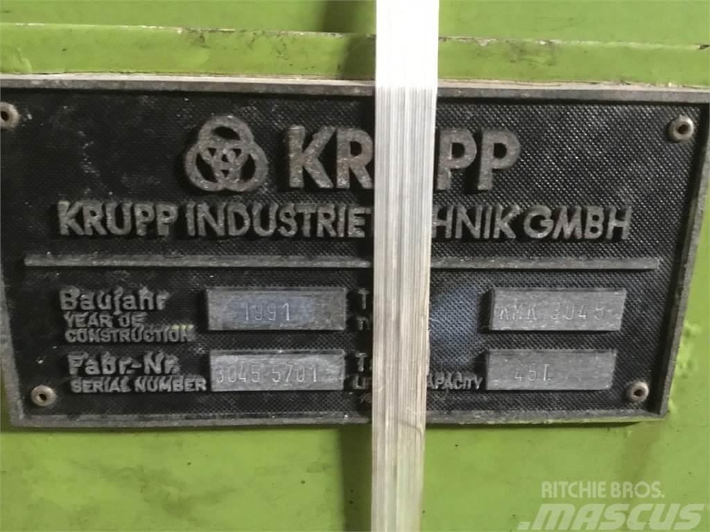 Krupp KMK 3045 upper cabin Cabine e interni