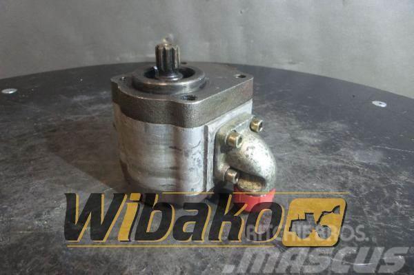 Commercial Gear pump Commercial PE11A139B2XEJ06-81 Componenti idrauliche