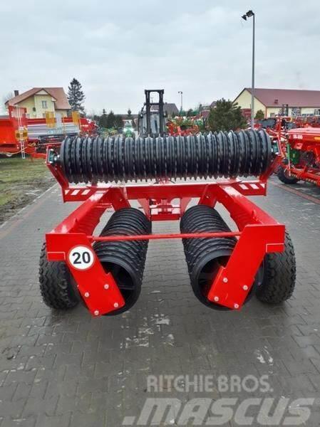 Agro-Factory II Ackerwalze Gromix/ cultivating roller/ Wał upra Camion altro